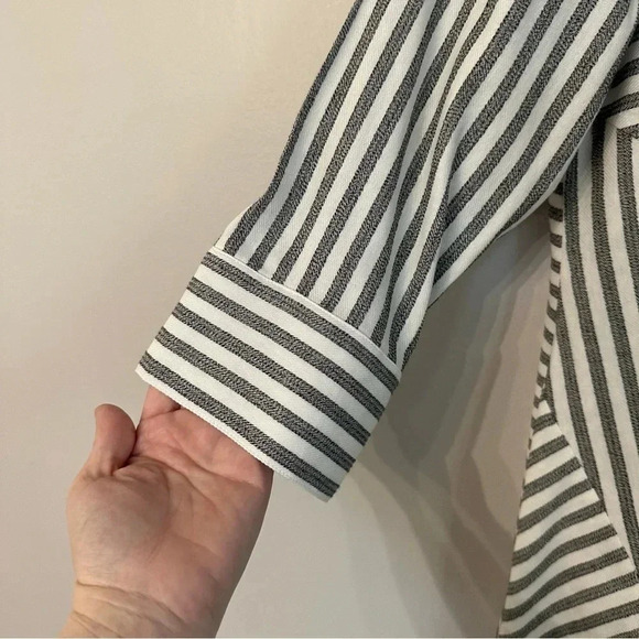 Soft Surroundings Women's Asymmetrical 3/4 Sleeve Striped Top Size PXS GUC - Picture 7 of 12